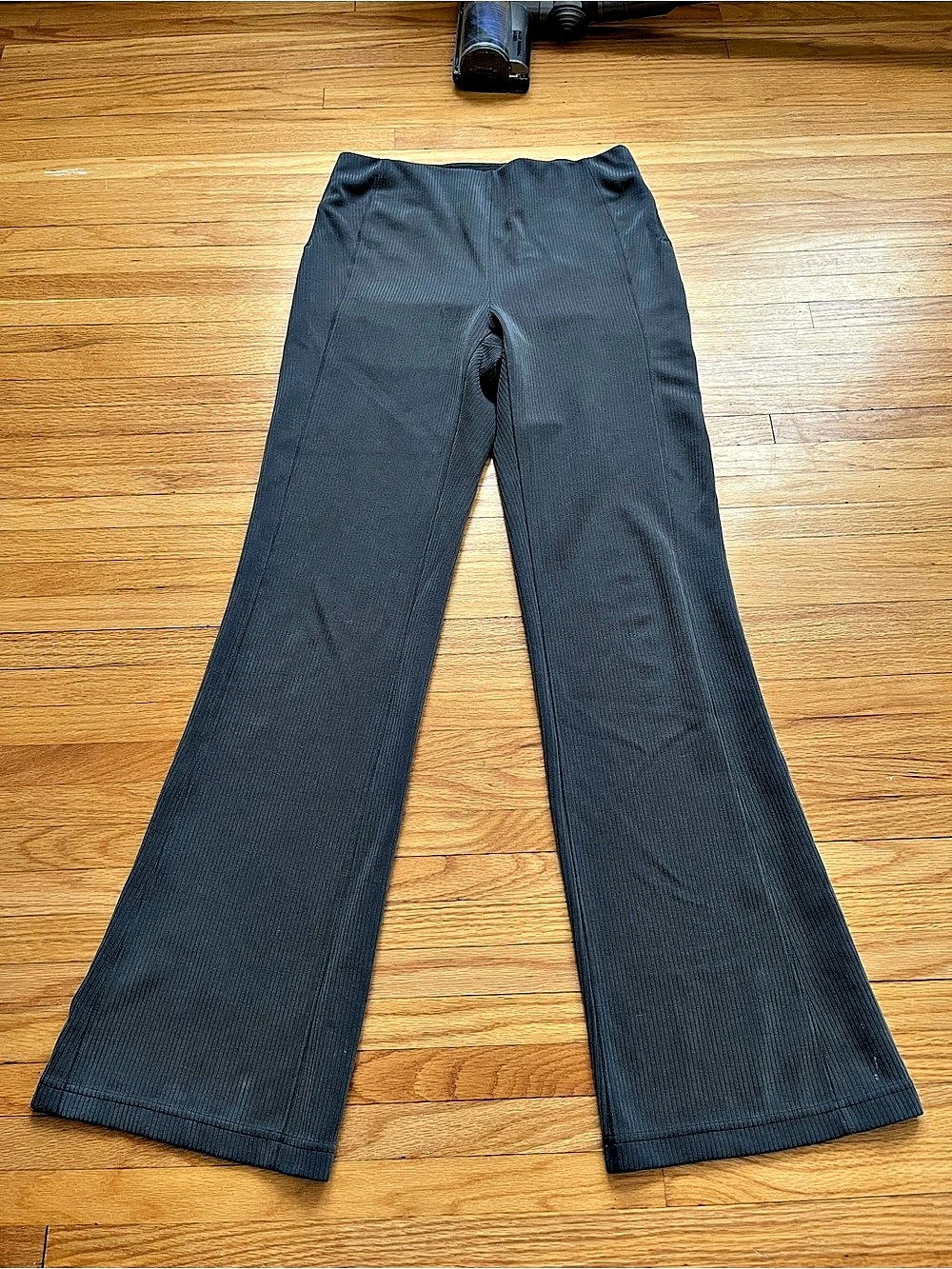 Lululemon Ribbed Softstreme Flared Pant *Regular Dark Grey Size 8